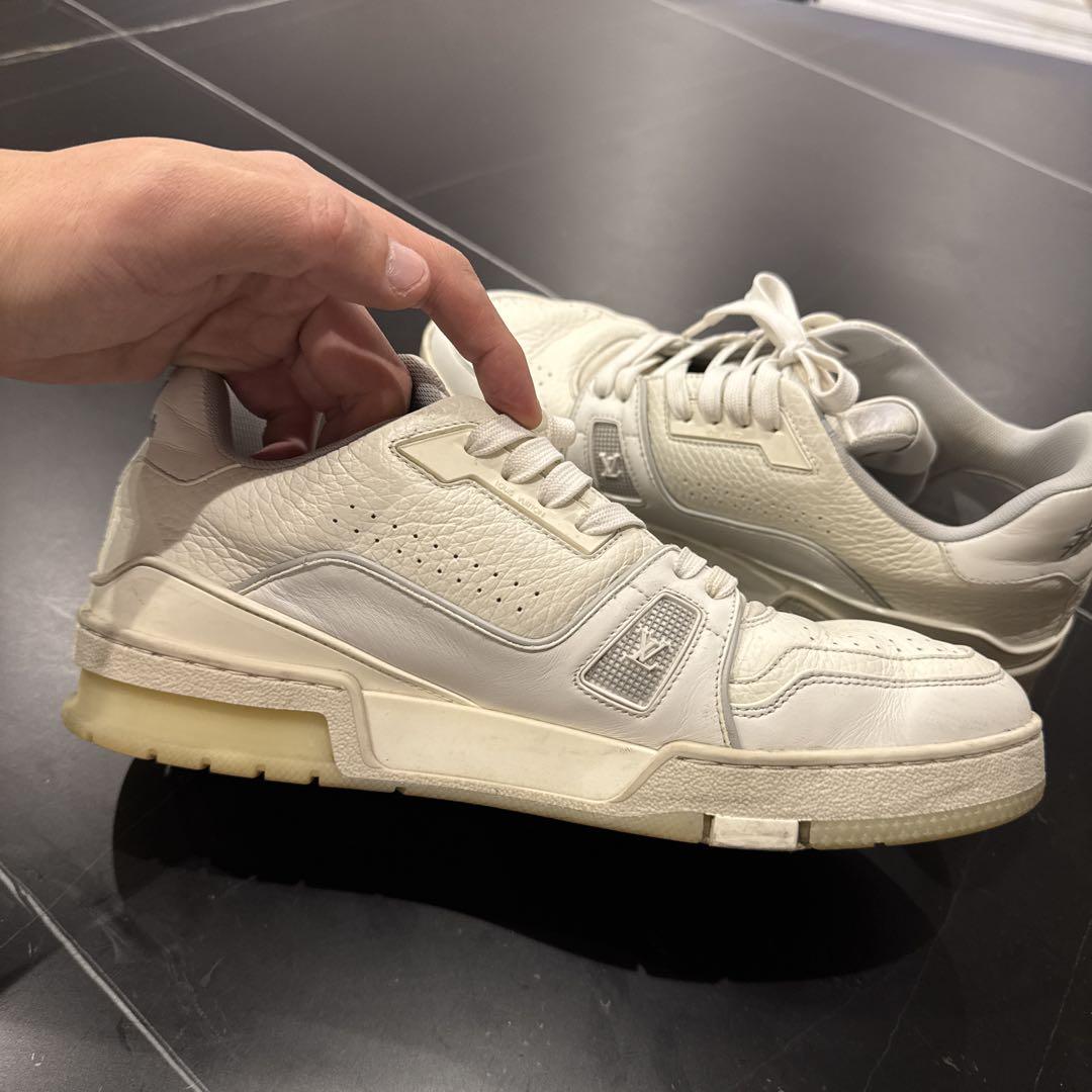 LV ルイヴィトン　LVトレーナー　白