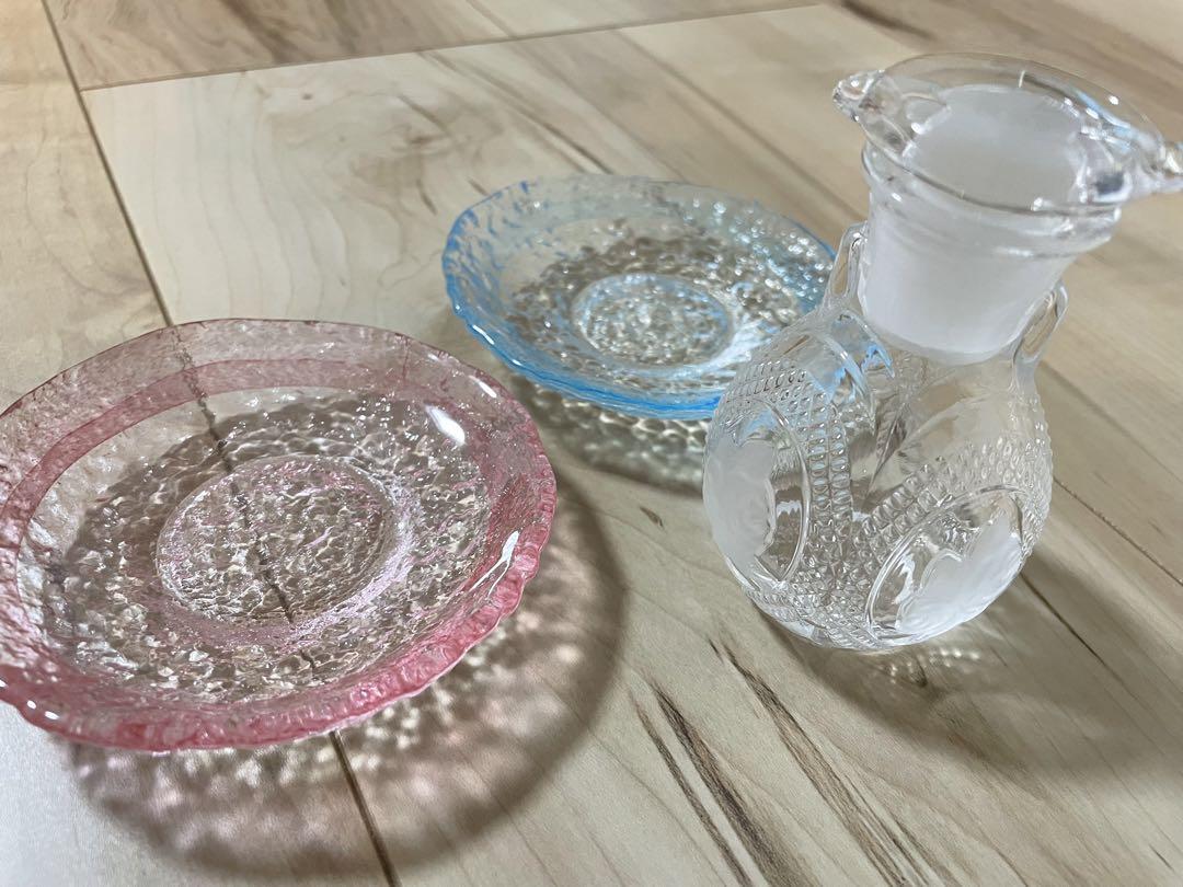 小樽北一硝子ガラス製 醤油さし & ピンク・青の皿 2枚セット