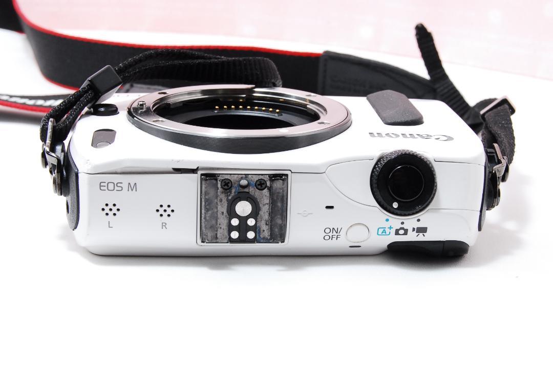 〓軽量コンパクトミラーレス〓キヤノン Canon EOS M