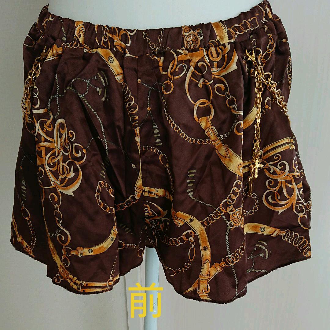 d.i.a ショートパンツ ミニスカート アクセつき