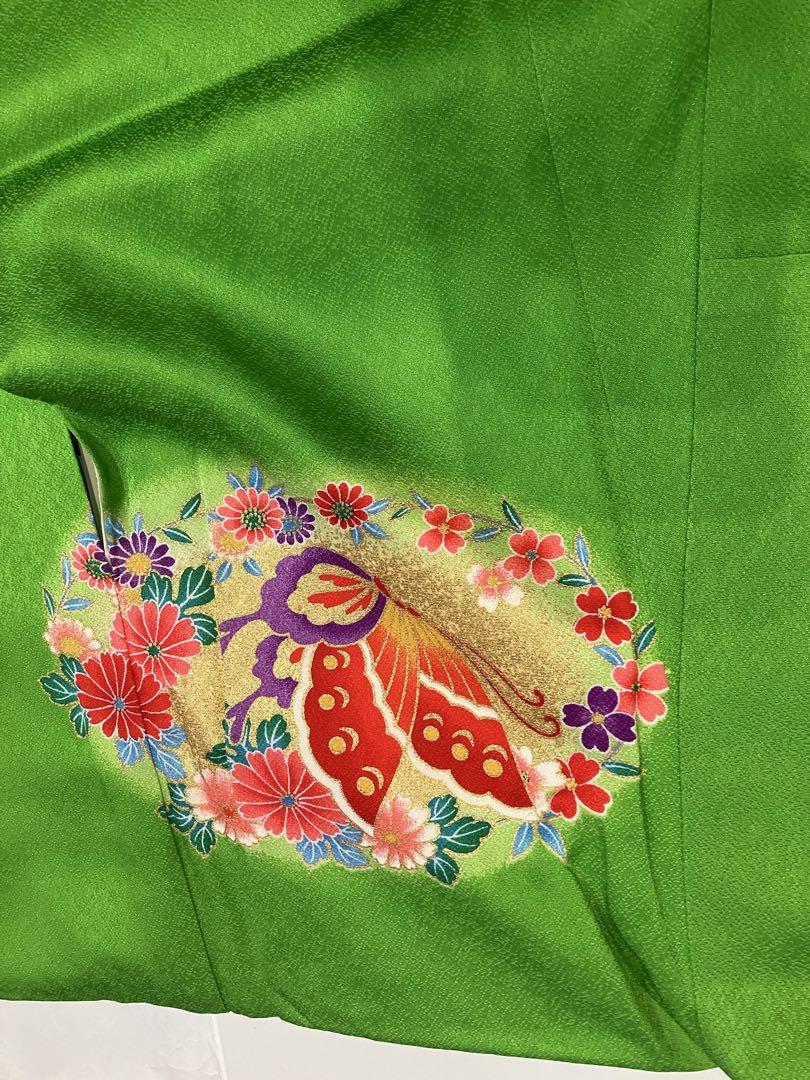 ファッション ①美品 メルカリ - 正絹 昭和レトロ 蝶と花の刺繍 赤色 緑色 訪問着 着物・浴衣