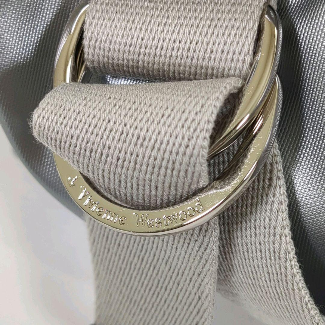 新品✮ヴィヴィアンウエストウッド│メタリックユーティリティバックパック シルバー