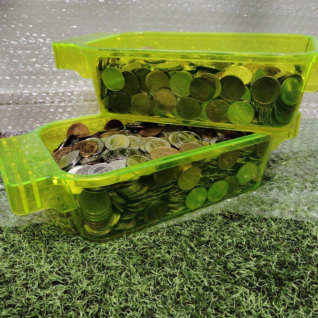 直売新品 スロット メダル2000枚とドル箱2個付き 25π 洗浄済み