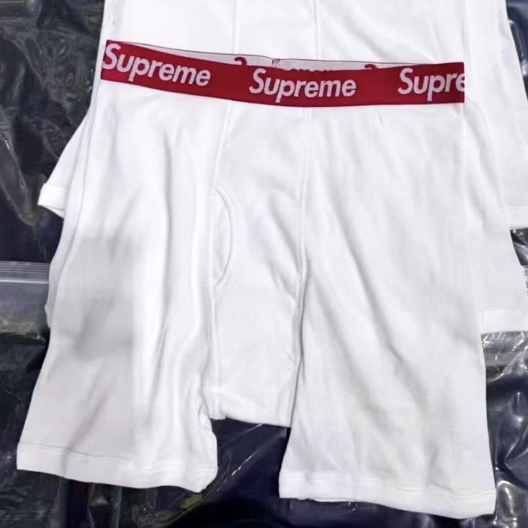 Supreme ボクサーパンツ S 白黒 各1枚　ソックス 白黒 各1足 Supreme ボクサーパンツ S 白黒 各1枚 ソックス 白黒 各1足