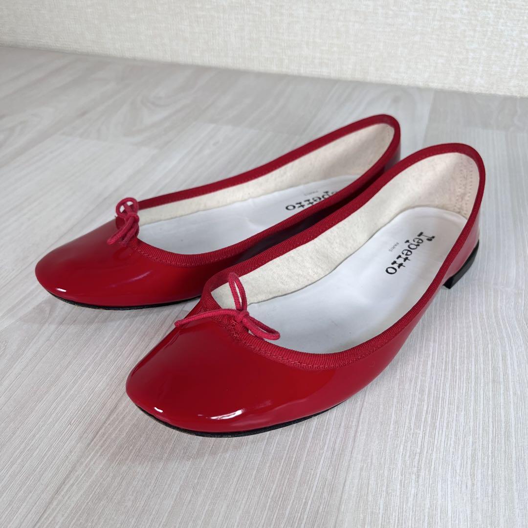 【美品】repetto/レペット　バレエ シューズ　パテントレザー　リボン　39