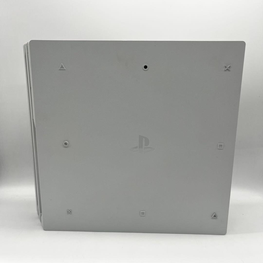 【すぐ遊べるセット・動作品】PS4 Pro CUH-7200Bホワイト本体1TB