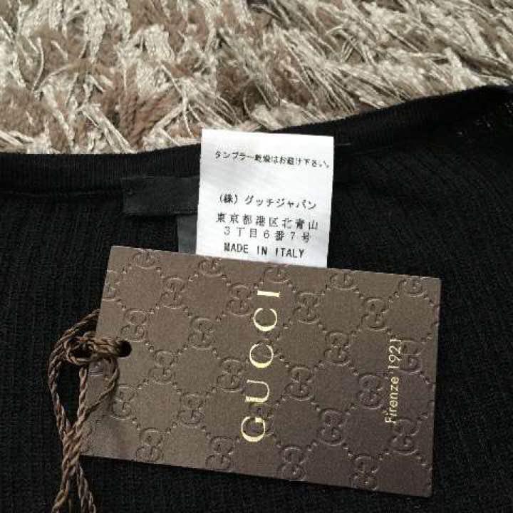 GUCCI グッチ 高級ニット Vネック セーター ブラック サイズM GUCCI グッチ 高級ニット Vネック セーター ブラック サイズM