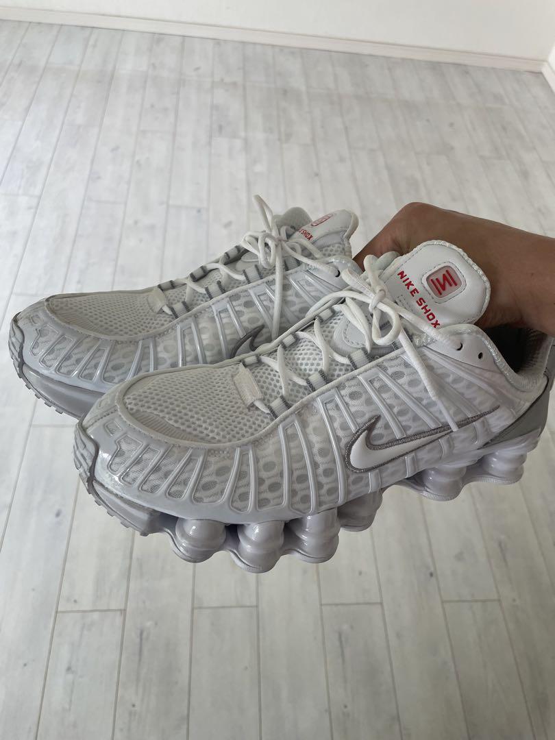 Nike Shox ホワイト