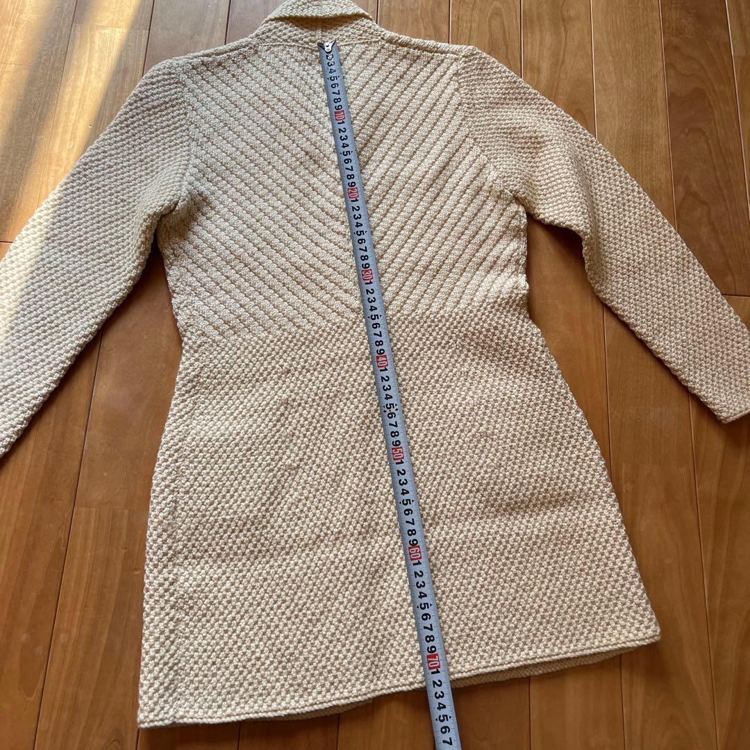 ニットコート クリーム色目立った傷や汚れなし