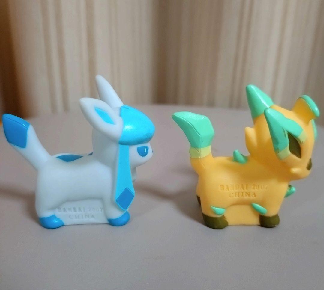 ポケモンキッズ ポケモン指人形 色違い リーフィア グレイシア