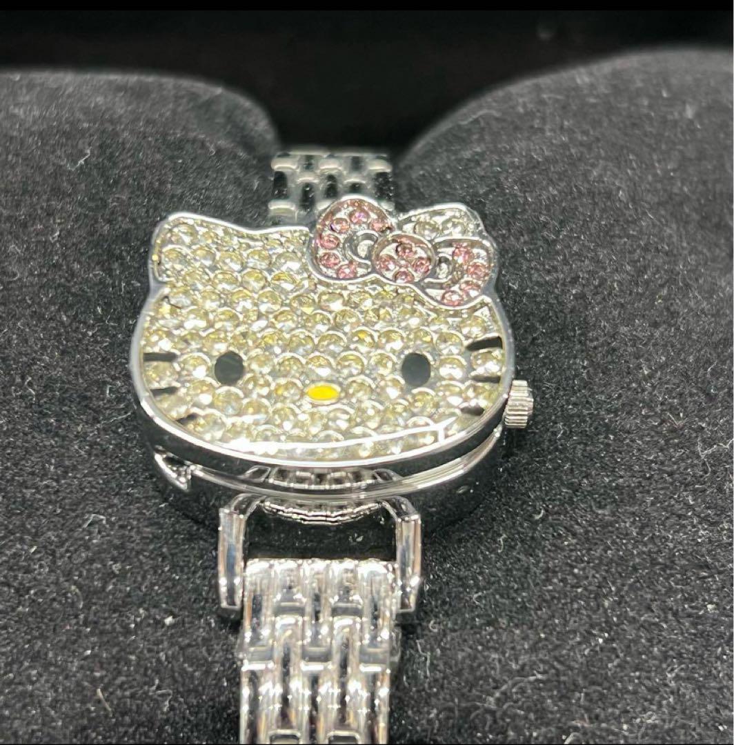 Sanrio　サンリオ　ハローキティ　時計　腕時計　顔型　キャラクター　ダイアナ