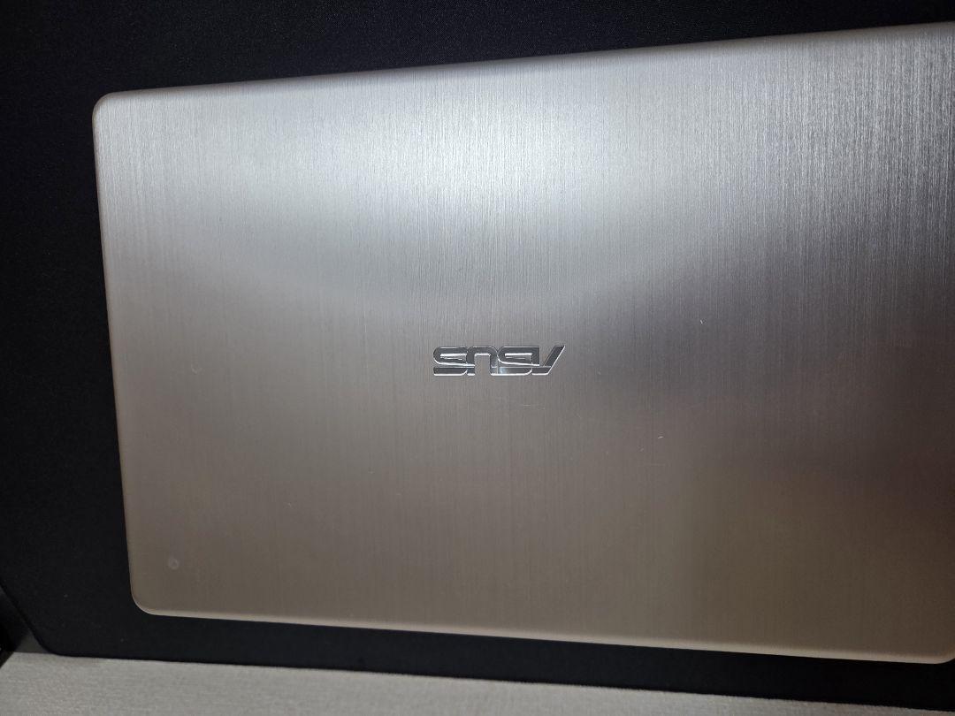ASUS ノートパソコン　第7世代Corei7搭載　S510U