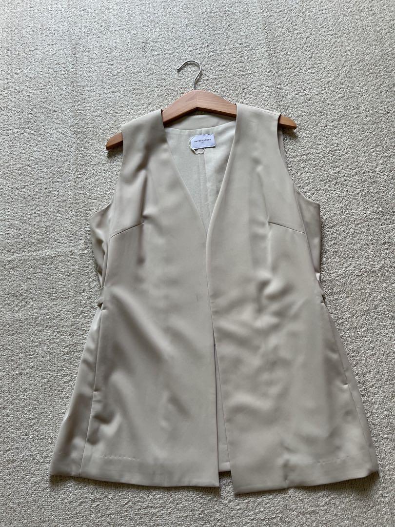美品☆ユナイテッドアローズの ノースリーブベスト