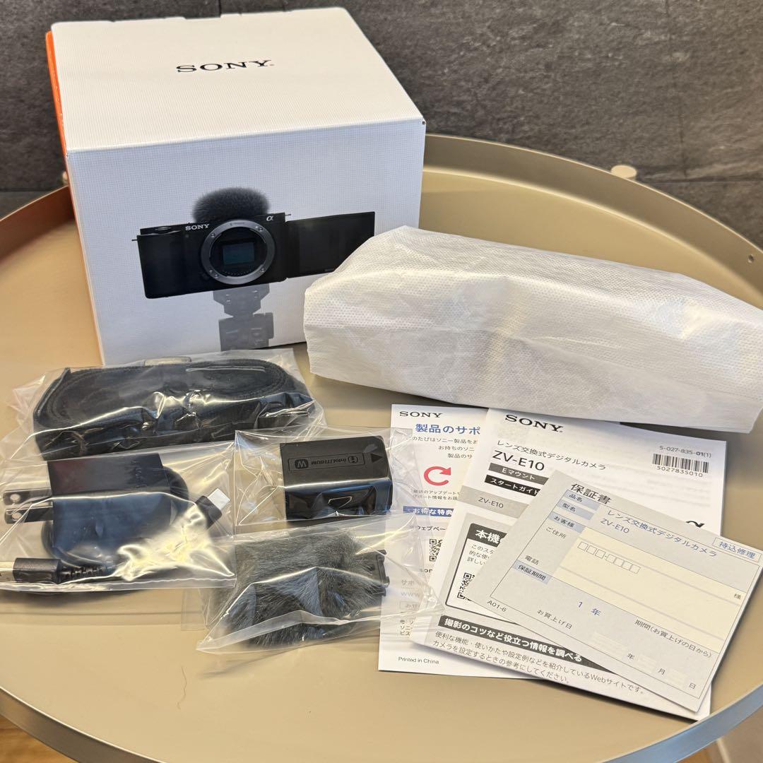 SONY ZV-E10 本体（レンズなし） 超美品 動作確認済　ミラーレス　4K