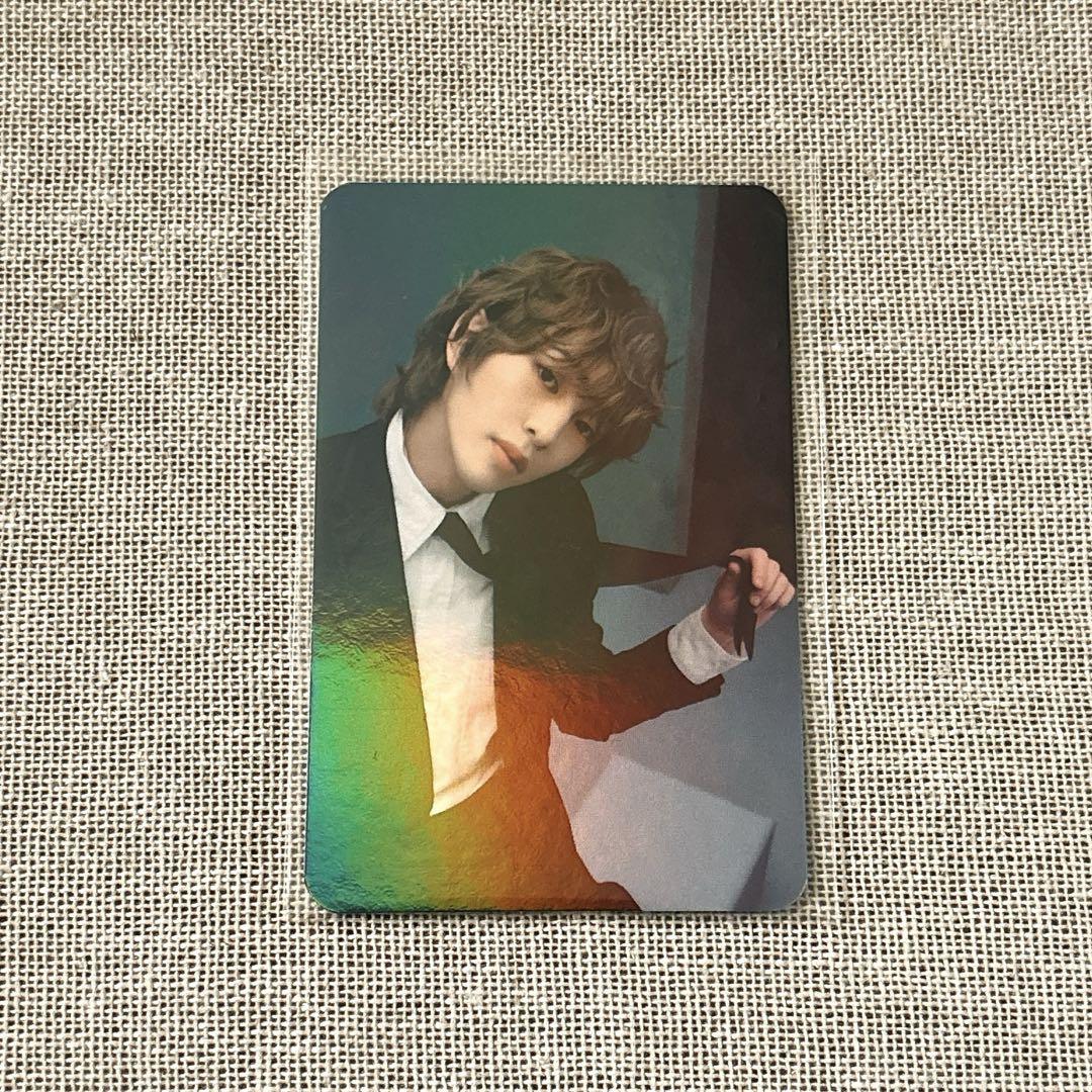 SHINee オニュ HARD 特典 トレカ ホログラム オーロラ ONEW