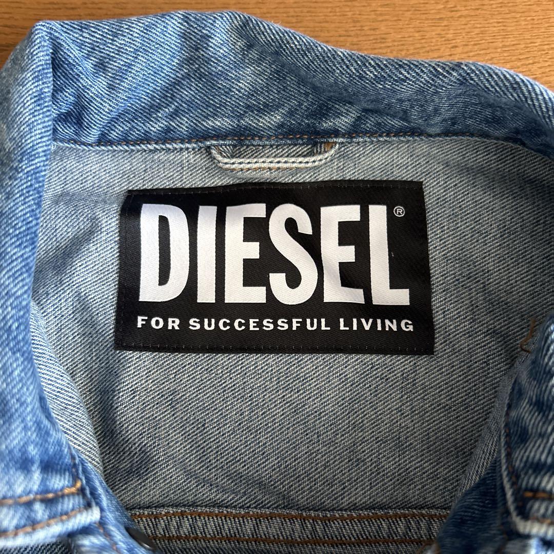 DIESEL ライトブルー デニムジャケット