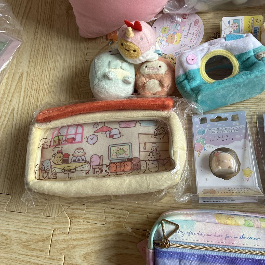 すみっコぐらし　ぬいぐるみや雑貨のまとめ売り