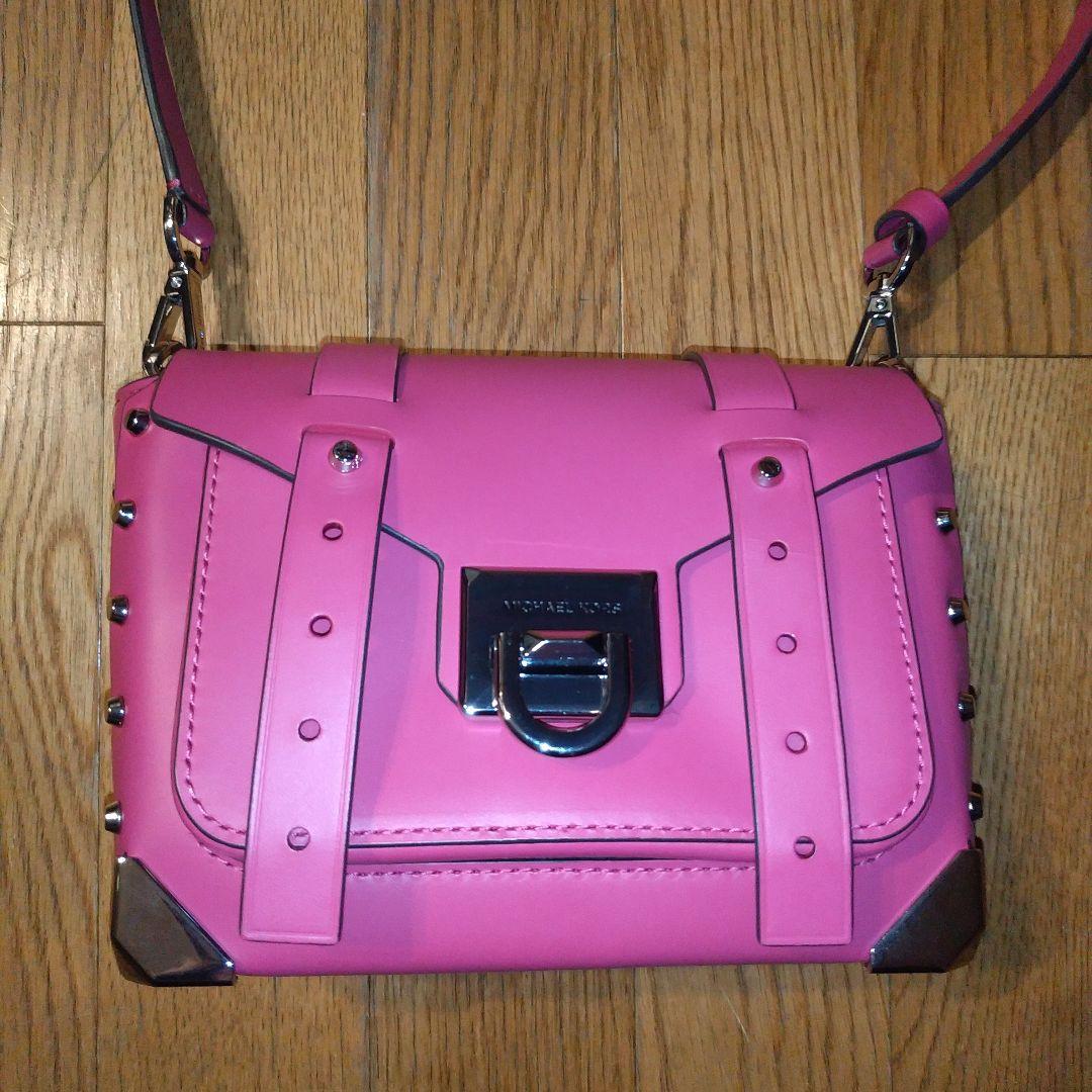 MICHAEL KORS