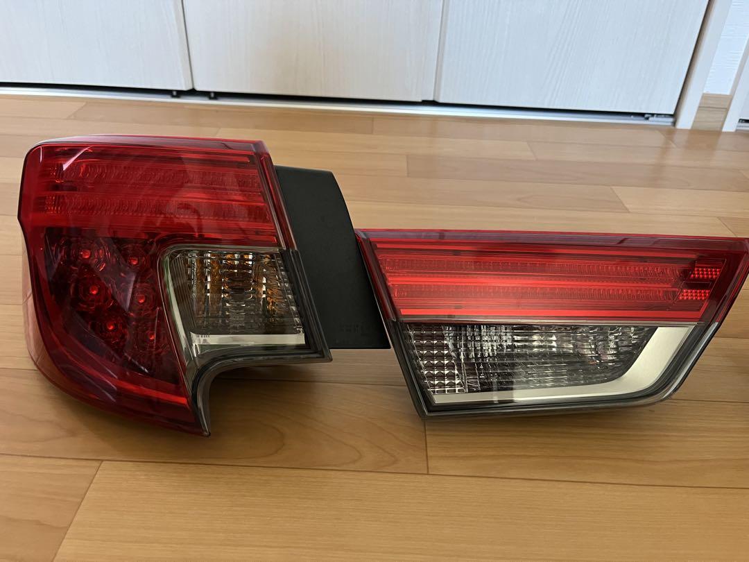 マークX GRX135 純正テールランプ 中期型