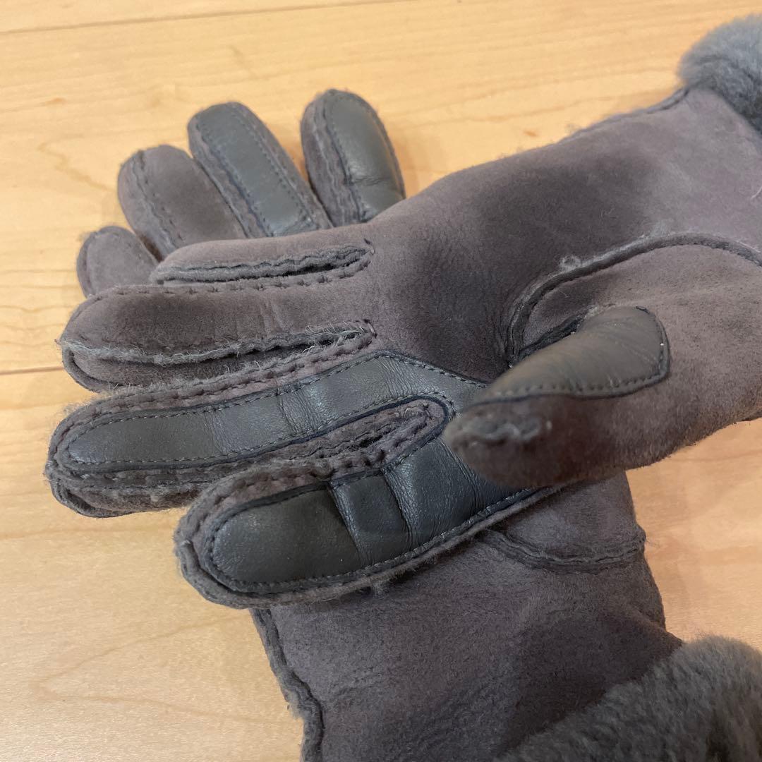 UGG グレー スエード手袋 ファー付きMサイズ - メルカリ