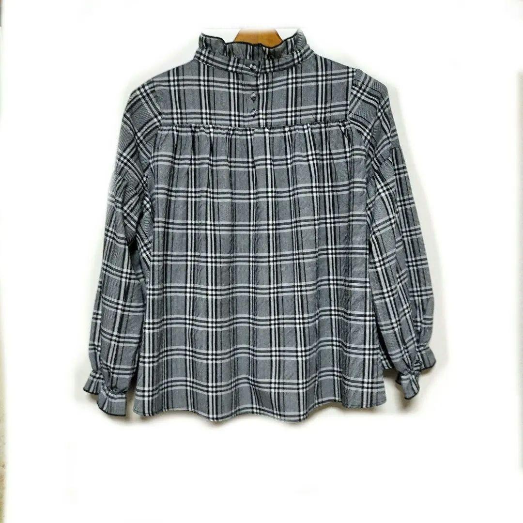 ✨clear♦◑白と黒のチェック柄のフリルブラウス❄コレカラのシーズン❦