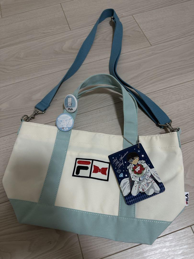 FILA × 名探偵コナン トートバッグ 怪盗キッド 缶バッジ付き パスケース 名探偵コナンFILA 怪盗キッド 缶バッジ付き - メルカリ