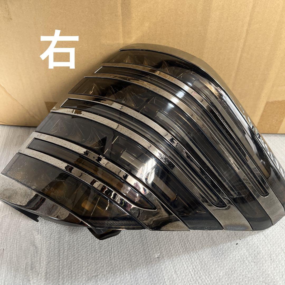 万*店様 ヴァレンティ 20ヴェルファイア アルファード テールランプジャンク品