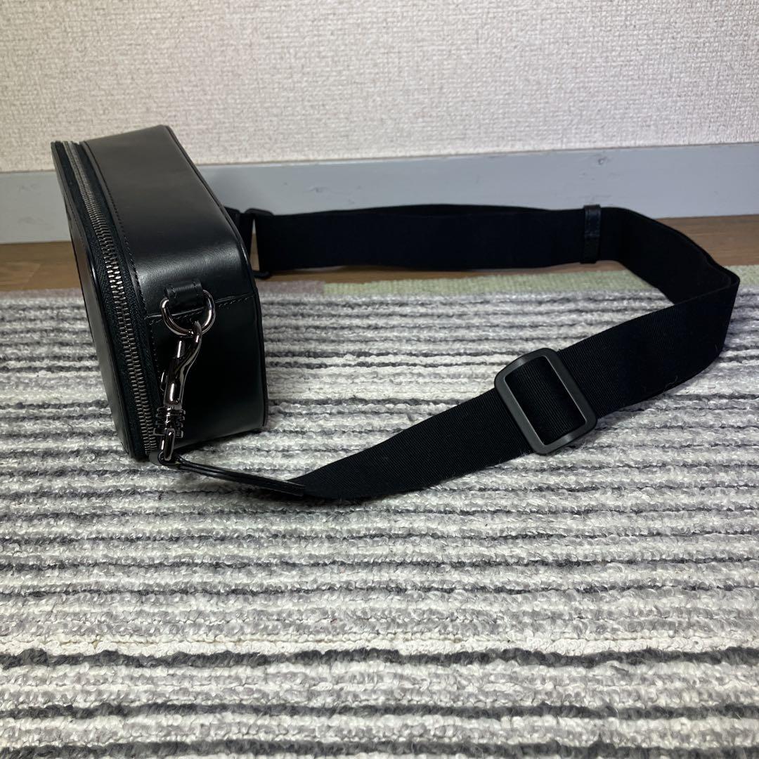 【未使用品】ヴェルサーチ グレカロゴ カーフレザー ショルダーバッグ ブラック