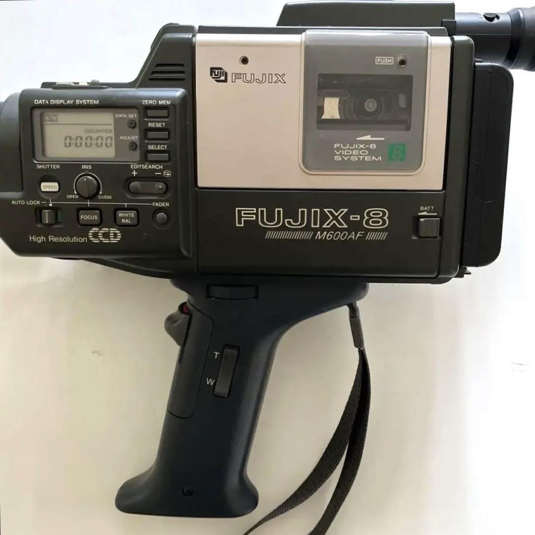 FUJIX-8 m600 AF 8mmビデオカメラ 使用説明書付き - メルカリ FUJIX-8 m600 AF 8mmビデオカメラ 使用説明書付き - メルカリ