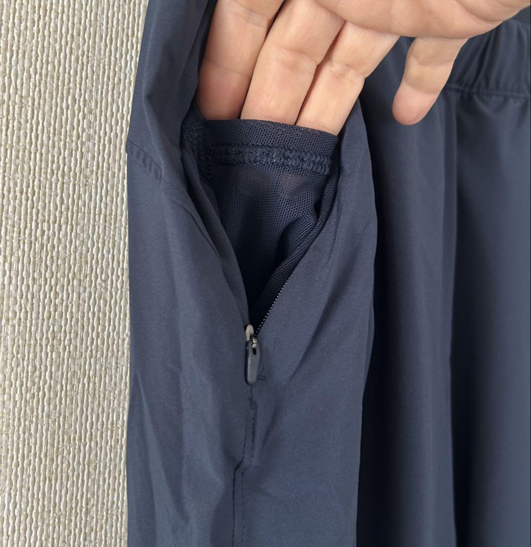 【新品未使用】ルルレモン　薄手クロップドパンツ　ネイビー　2