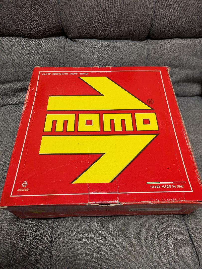 MOMO TUNER BK 32Φ