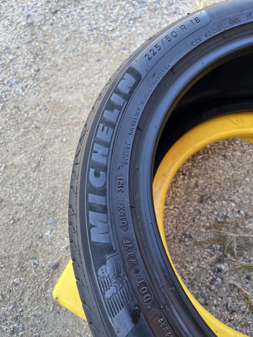 高級　2024年製　225/50R18 1本　C-HR カローラクロス　ヴェゼル 高級 2021年製 225/50R18 4本 C-HR ヴェゼル カローラクロス