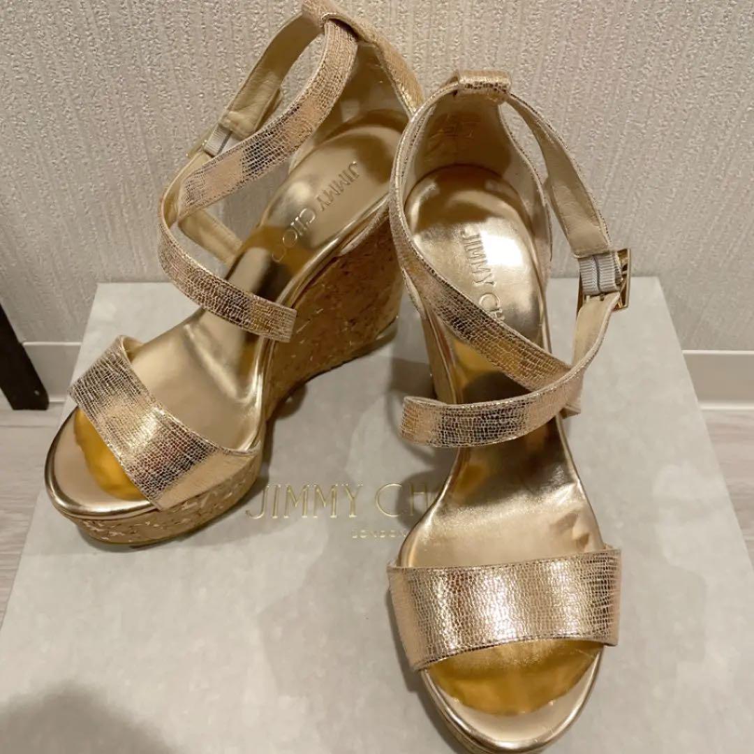 夏SALE!新品☆JIMMY CHOOピンクゴールドサンダル 夏SALE!新品☆JIMMY CHOOピンクゴールドサンダル