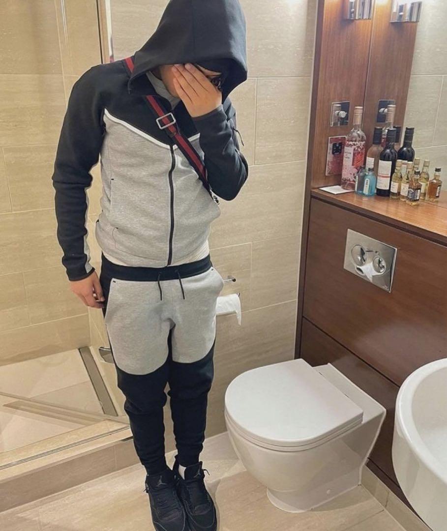 NIKEテックフリース セットアップ 希少サイズ 黒＆グレー 早い者