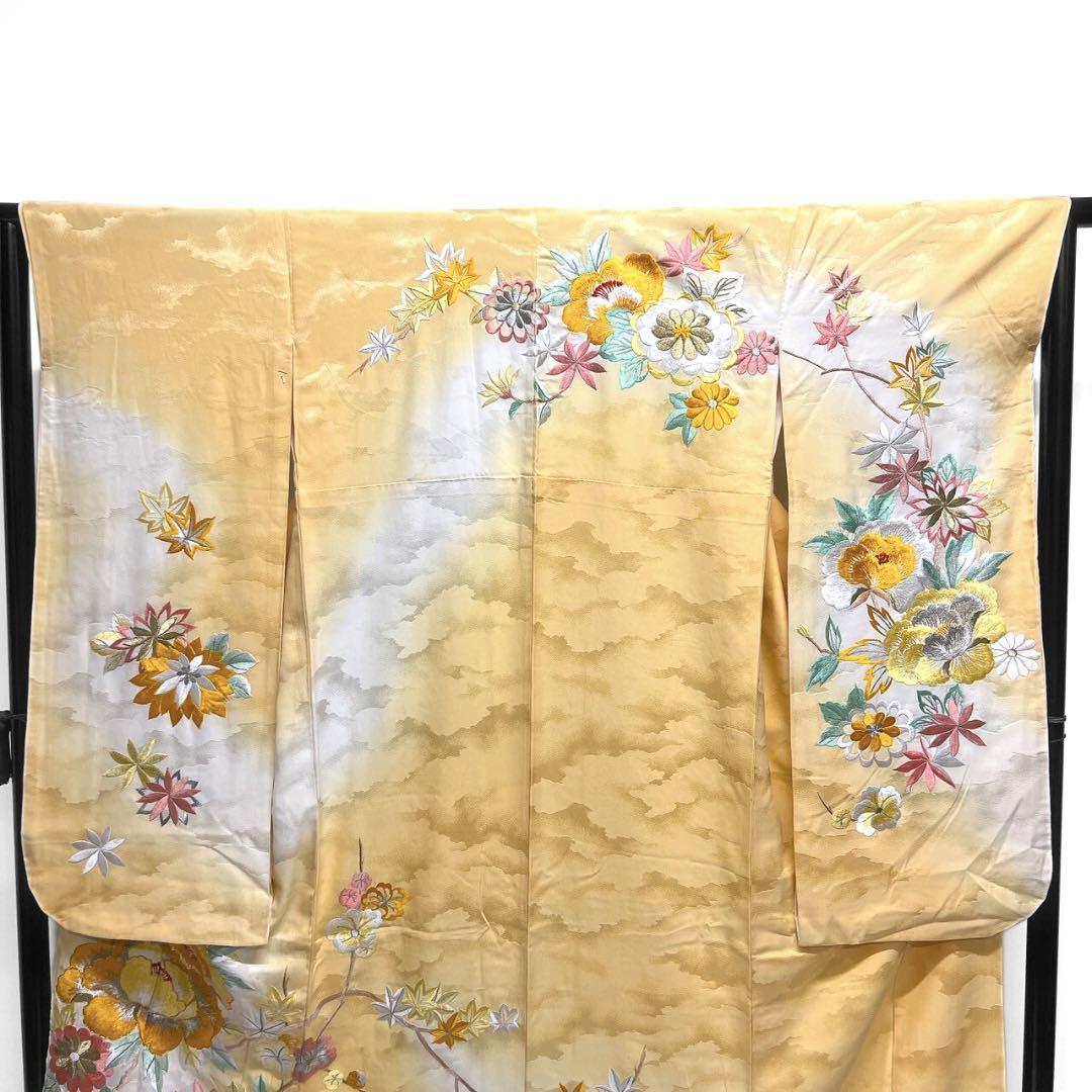 セミアンティーク 金駒刺繍 刺繍 牡丹 菊花 霞地紋 振袖 着物