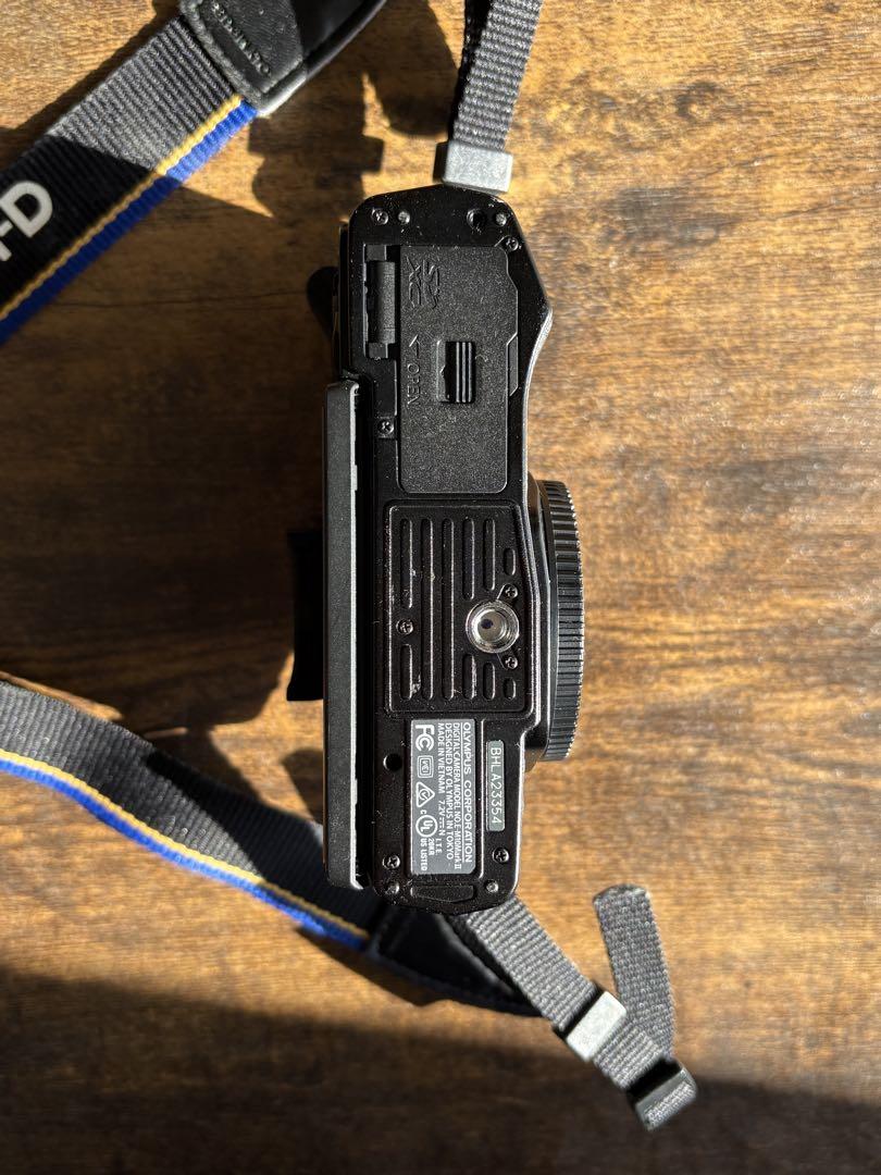 コ*ー様 OLYMPUS OM-D E-M10Ⅱブラック 本体+付属品