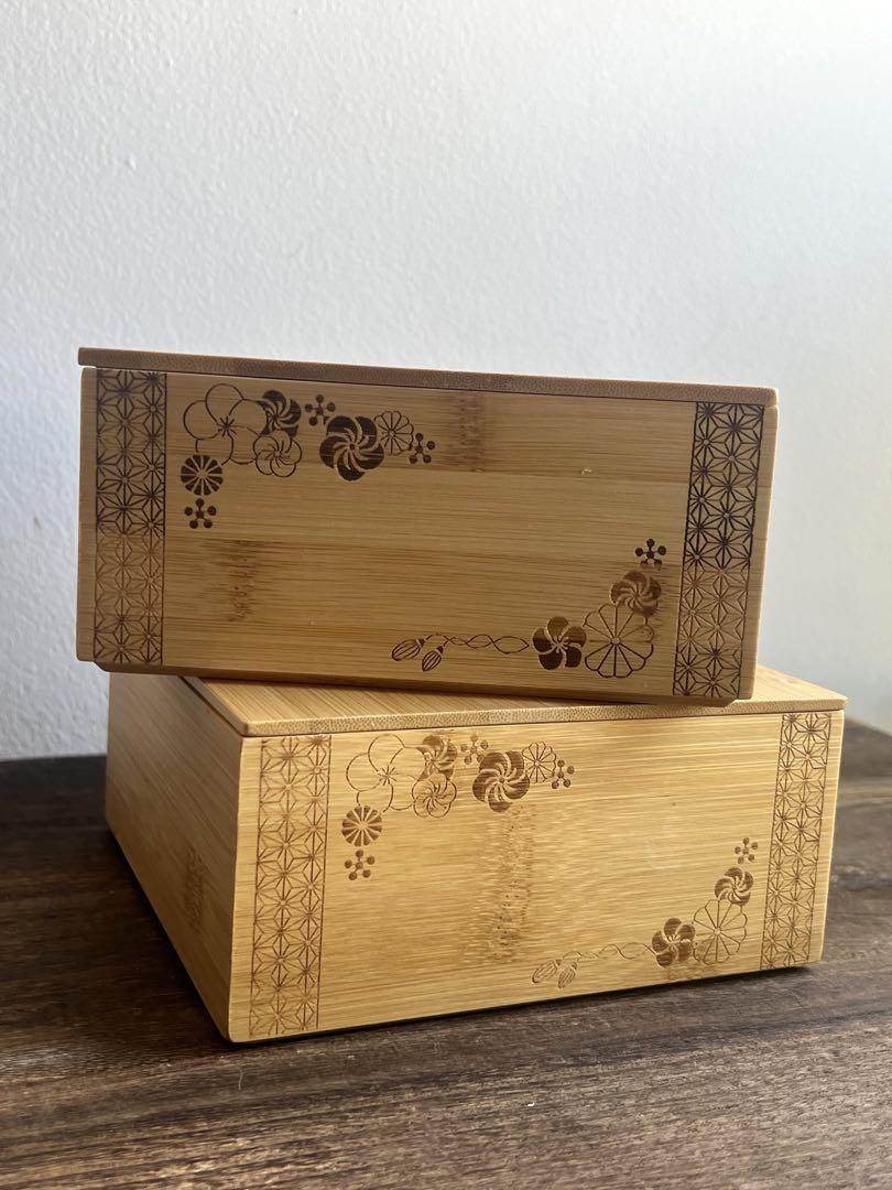 【新品】梅模様のお重(2つ)