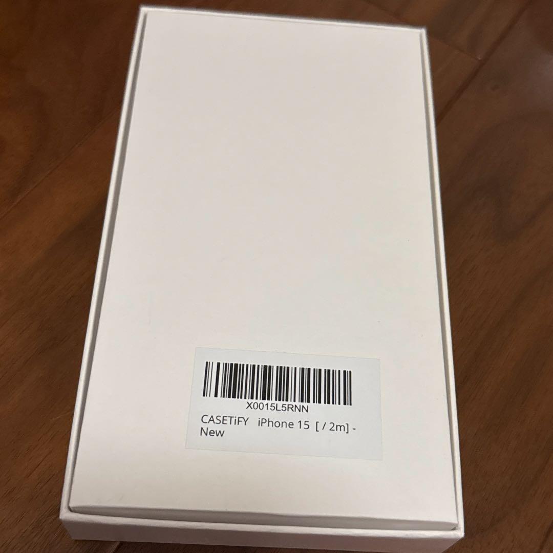 CASETiFY iPhone15 ケース　ウェーブ シリコン　ホワイト　白