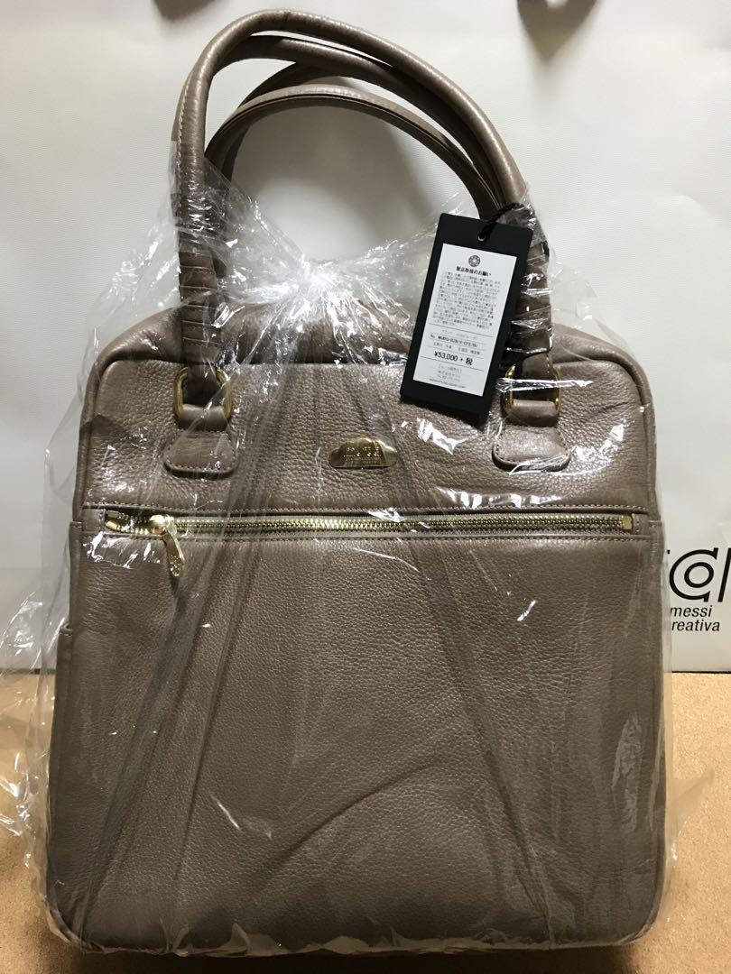 流行に  ムータ 鞄 ベージュ 8 レザー 2WAY ハンドバッグ ショルダー muta バッグ
