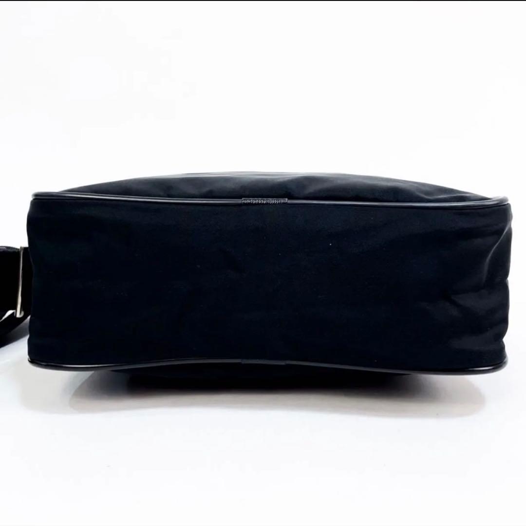 正規品】PRADA プラダ ショルダー メッセンジャーバッグ 三角