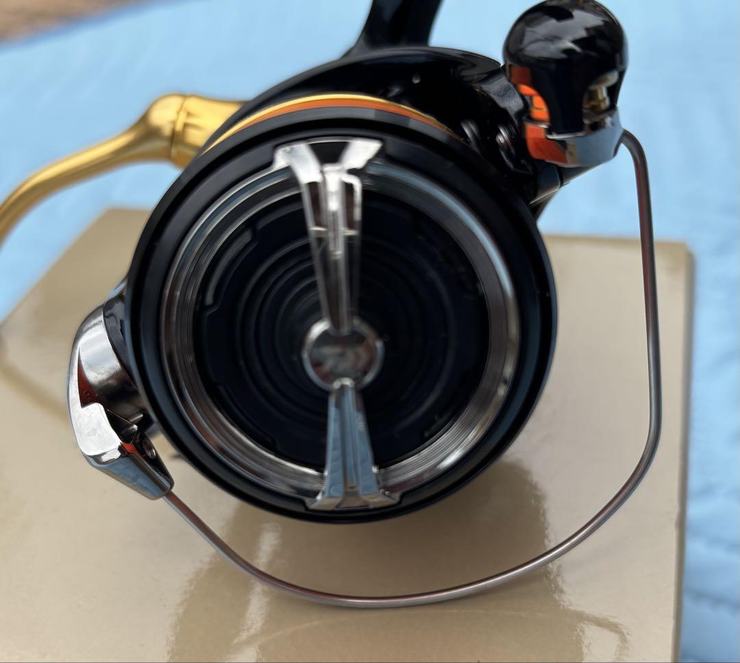 ダイワ DAIWA LEGALIS LT2500D スピニングリール +ライン