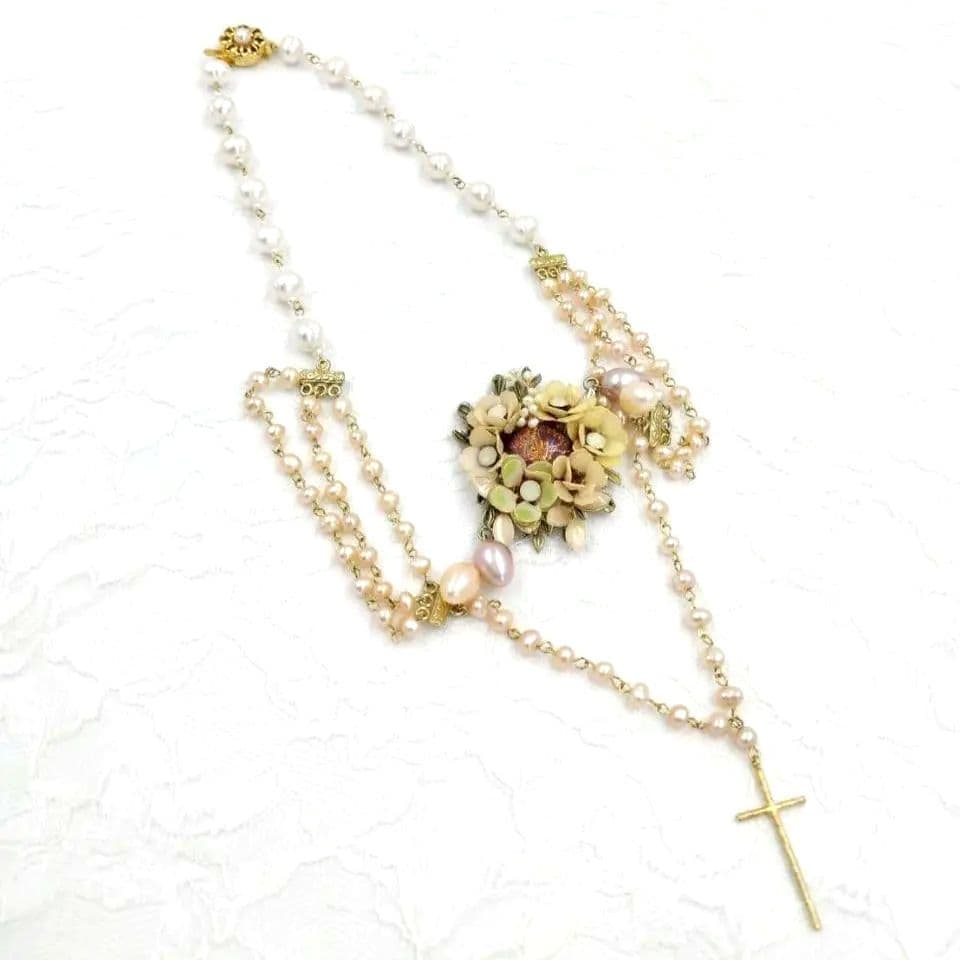 希少 新品 ハンドメイドネックレス Fairy Tail Flowers