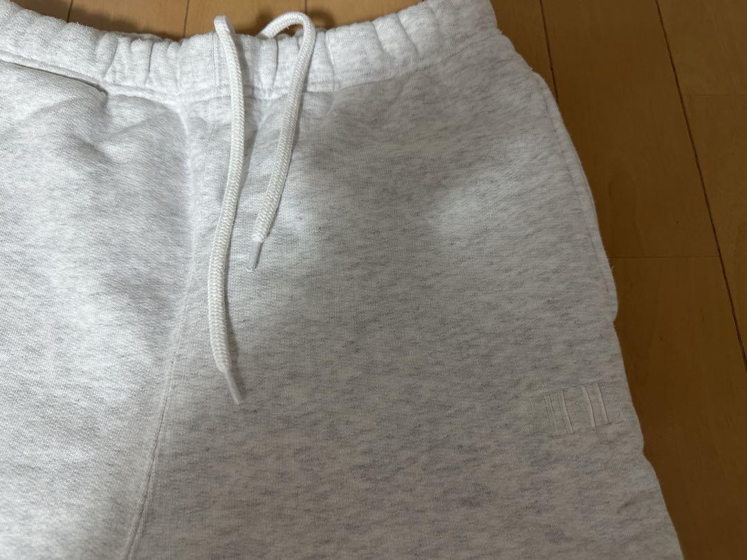 sweat whitegray