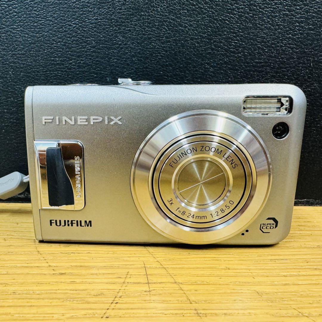 Fujifilm FinePix シルバー コンパクトデジタルカメラ F31fd FUJIFILM | 企業情報 | ニュースリリース | デジタルカメラ