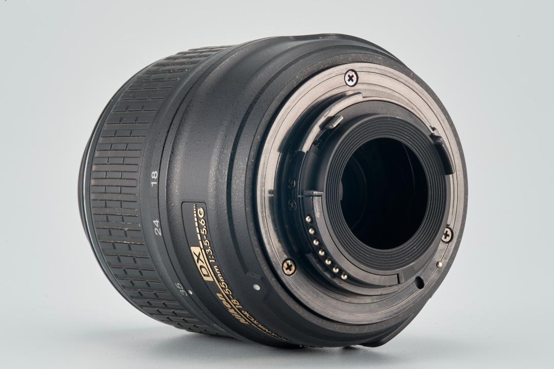 Nikon AF-S DX 18-55 f3.5-5.6G VR #L95
