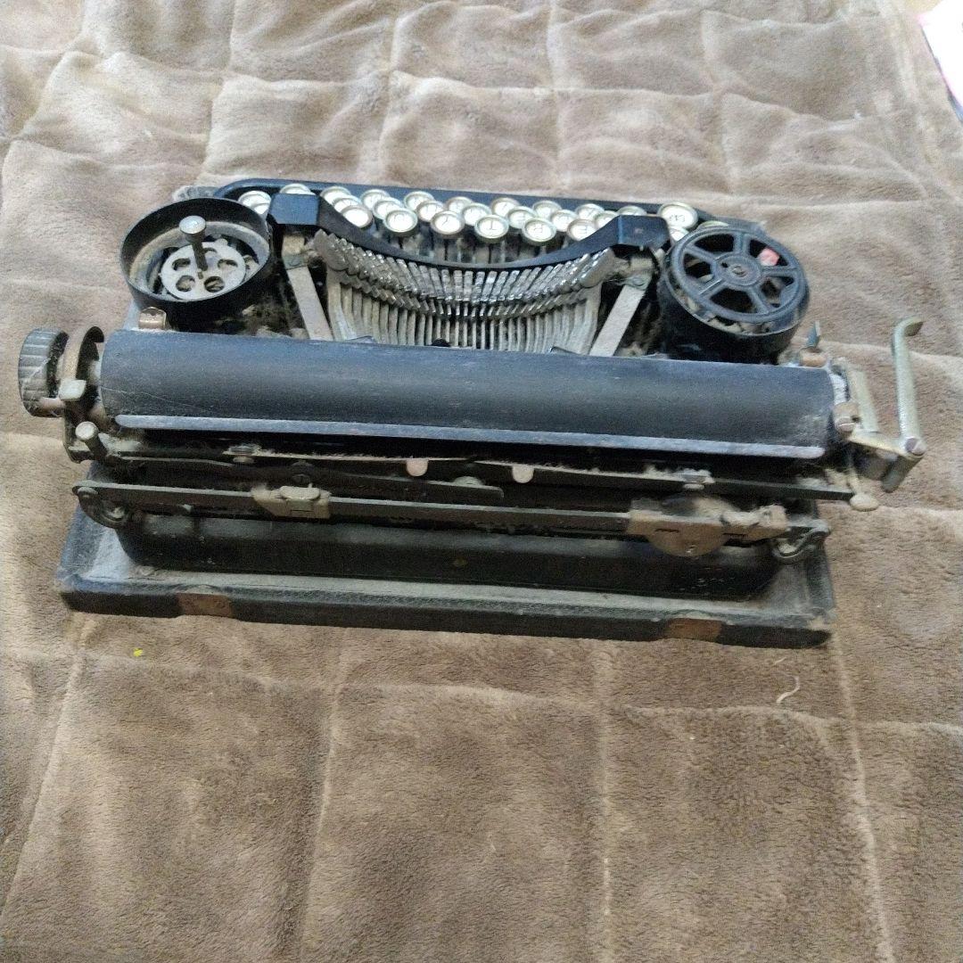 Underwood 手動タイプライター ヴィンテージ
