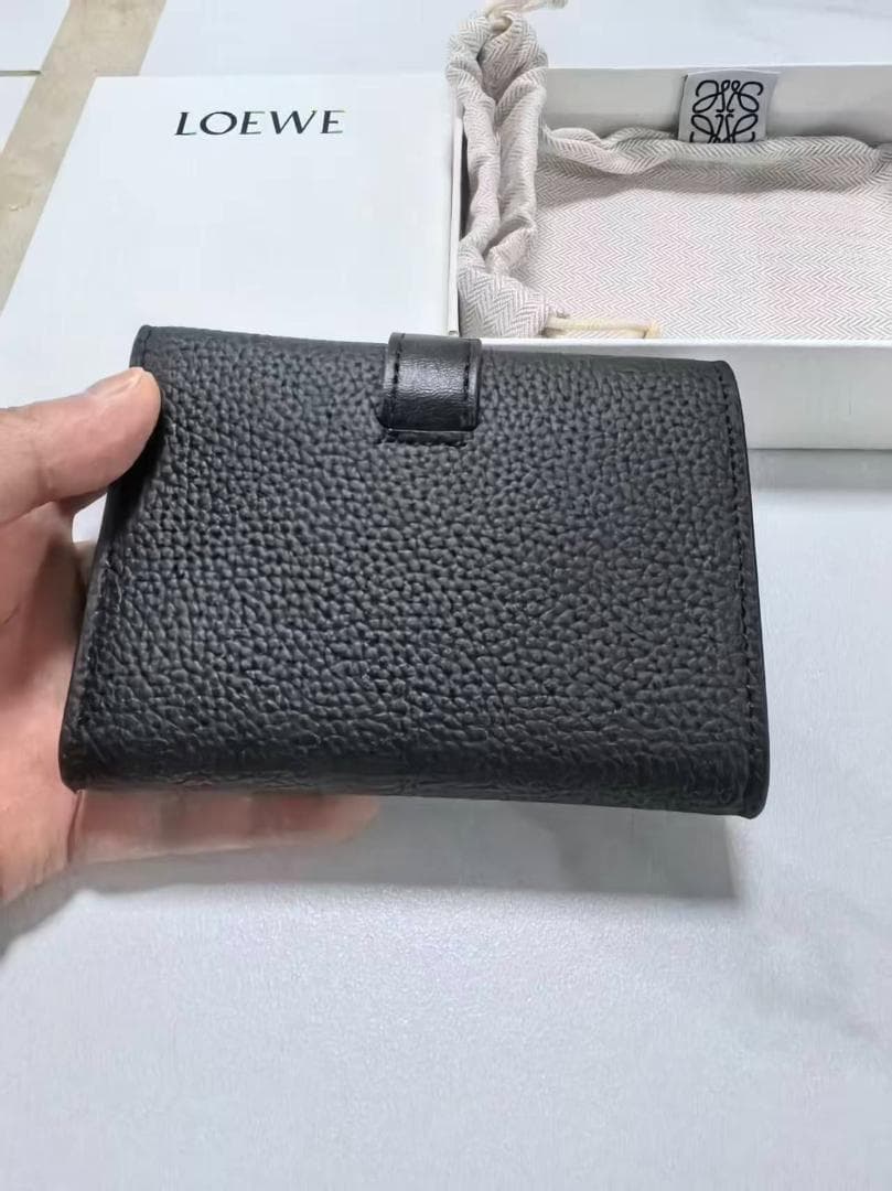 LOEWE 二つ折り財布 LOEWE 二つ折り財布
