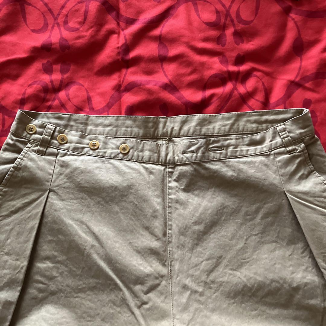 ネストローブ タックパンツ(カーキ)