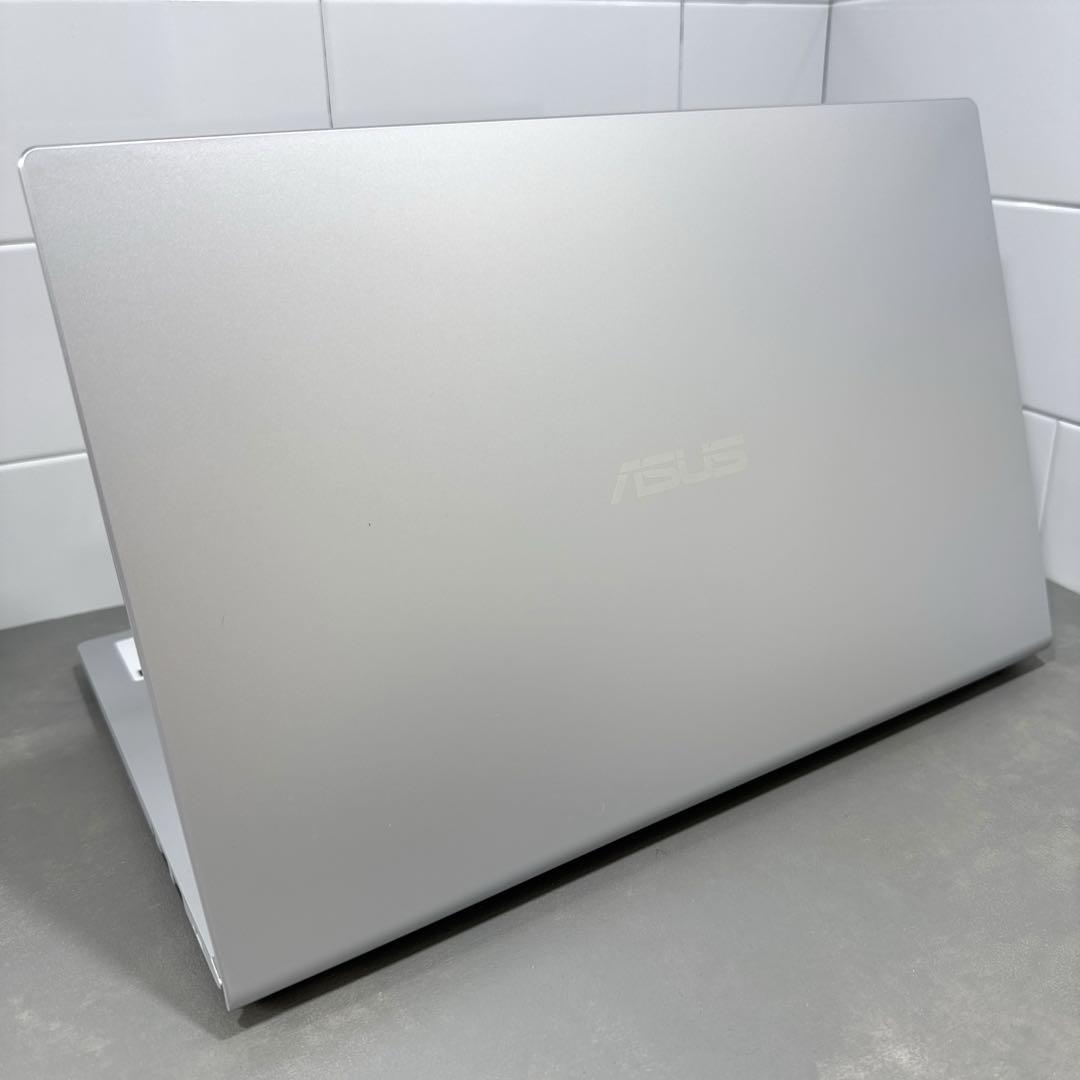 【希少】ASUS Vivibook15☘10世代☘NVMe512☘️メモリ20 希少】ASUS Vivibook15☘10世代☘NVMe512☘️メモリ20 - メルカリ