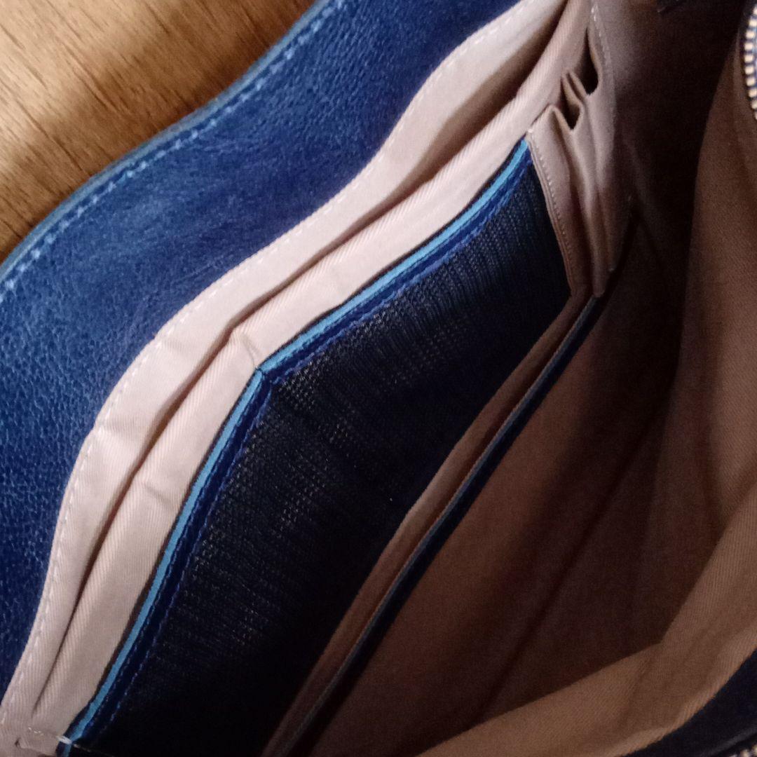 革のトートバッグ